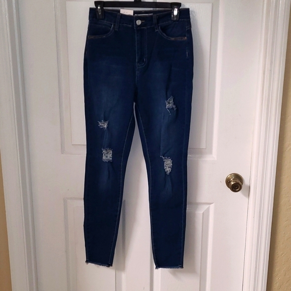 Posh Design Denim Juniors Skinny Dark Wash Blue Ripped Jeans 5 Pocket Size 9 - Picture 1 of 13